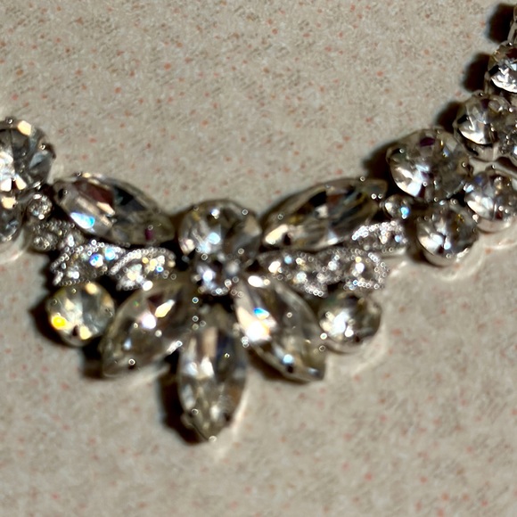 Beautiful Eisenberg ice silver tone rhinestone necklace adjustable clasp (611) - Picture 4 of 7